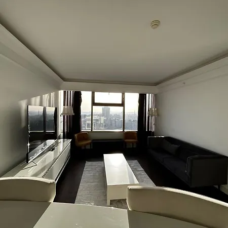 Kiralik - Ritz Carlton Residance Suezer Plaza'da Esyali Manzarali Apartament Stambuł